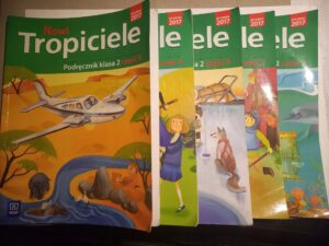 NOWI TROPICIELE KL 2 ZESTAW PODRĘCZNIKÓW CZĘŚĆ 1-5